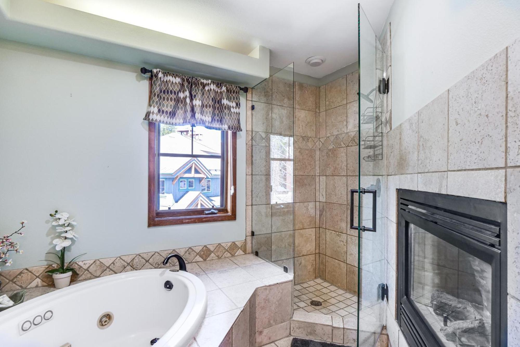 Breck Condo With Pool And Hot Tub Access Walk To Lift Breckenridge Buitenkant foto